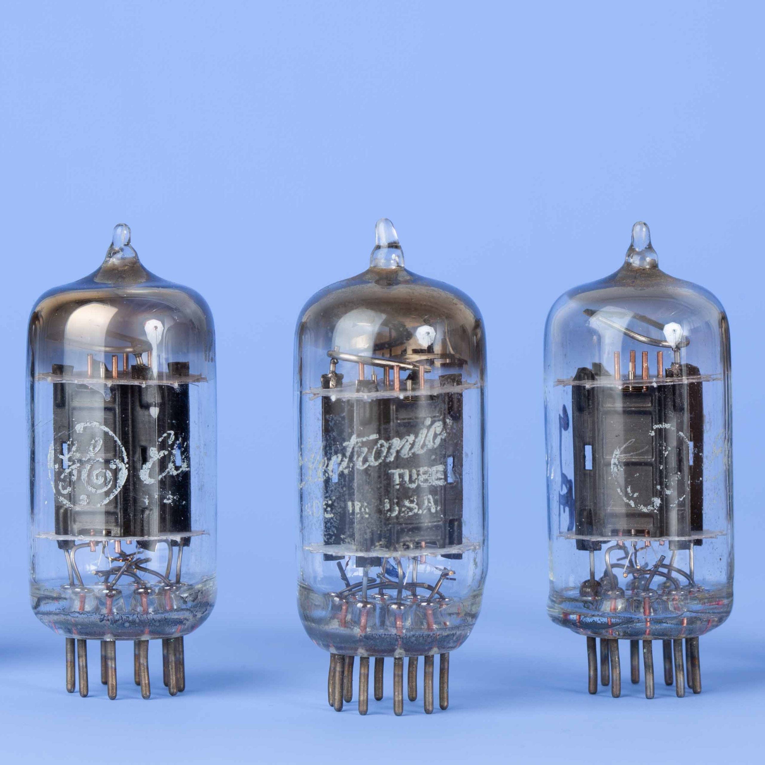 GE Black Plate 12AX7 Vintage Vacuum Tube | Fuzz Audio