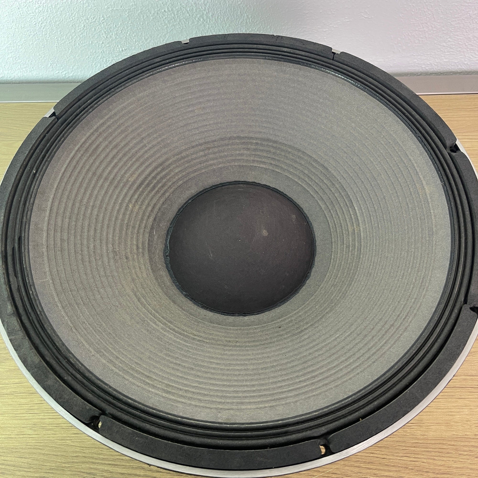 JBL 2241G 18" Speaker 4 ohms