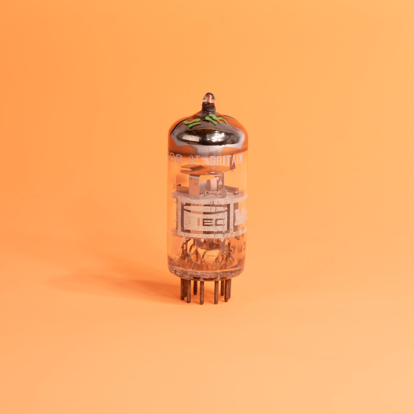Mullard 6DJ8 / ECC88 — Vintage Vacuum Tube